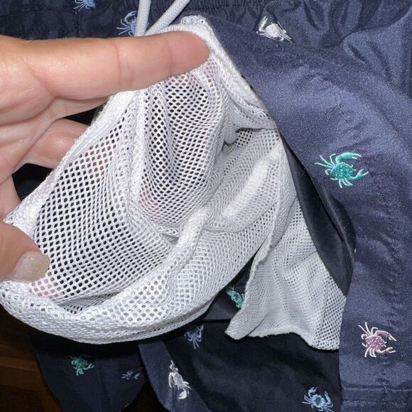 Charleston Threads Med. Swim Trunks Navy Embroidered Crab Theme With Mesh Lining - Picture 7 of 7